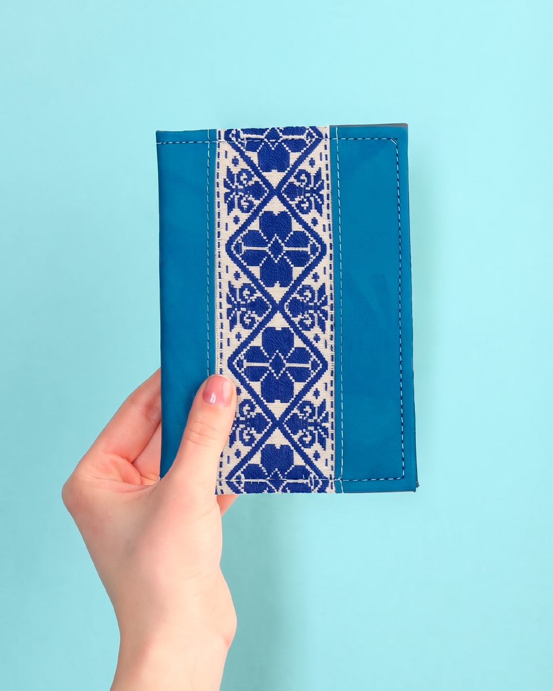 Porta Pasaporte Azul - Telar de Cintura